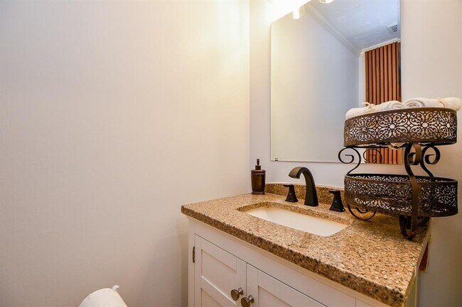 Building Photo - 10303 Sable Trail Ln