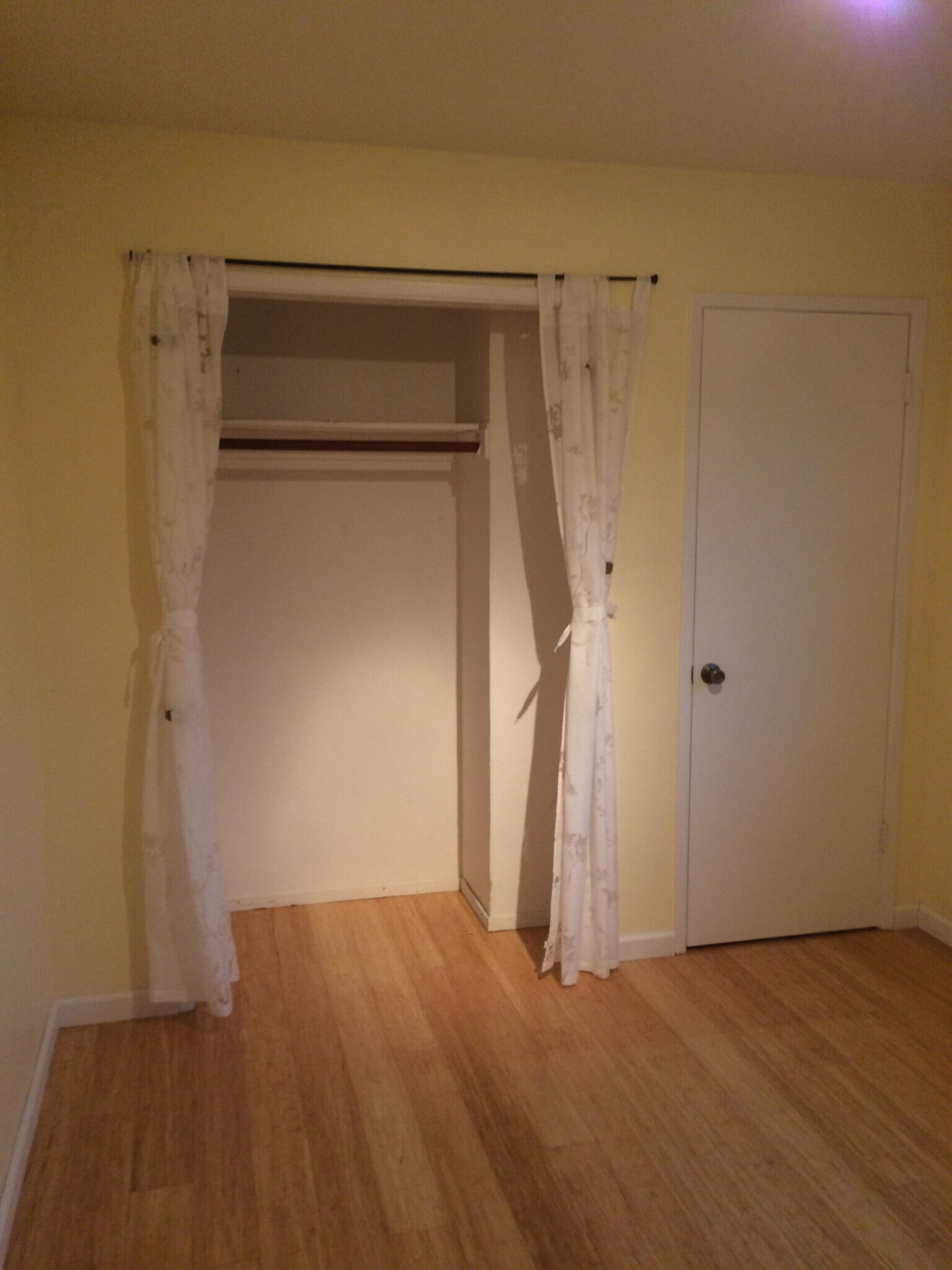 Building Photo - 233 Reichling Ave