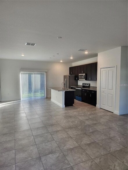 Building Photo - 14055 SW 48th Avenue Rd