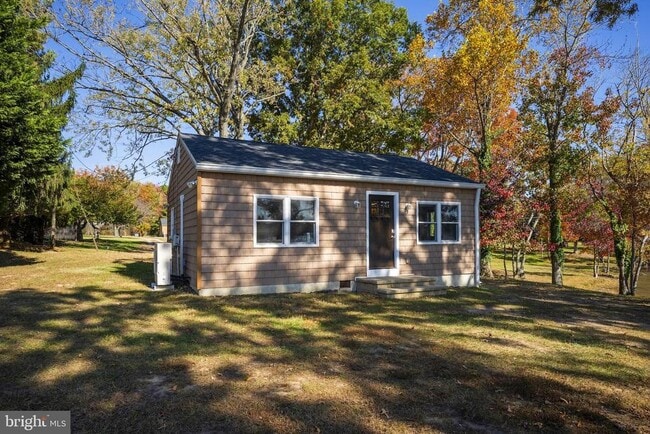 Building Photo - 11003 Bowerman Rd