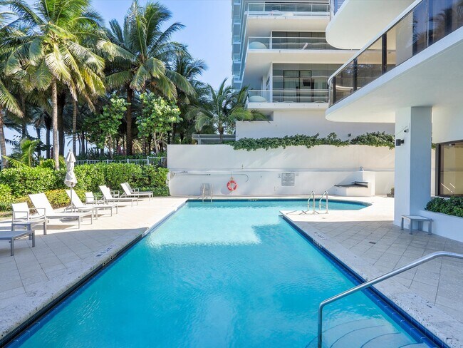 Building Photo - 9455 Collins Ave