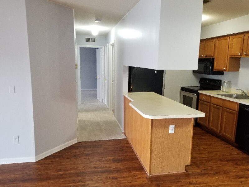 Building Photo - 2482 Eagles Cir