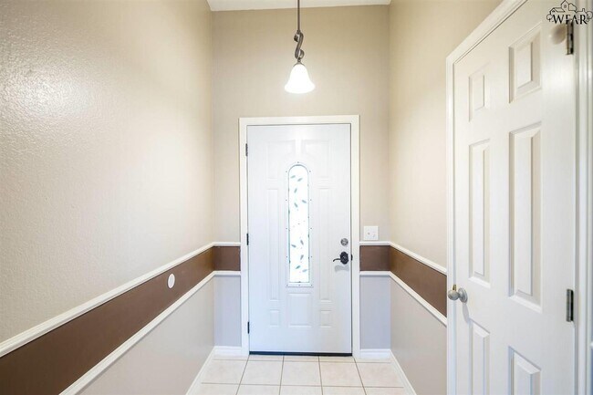 Building Photo - 127 Garrett St