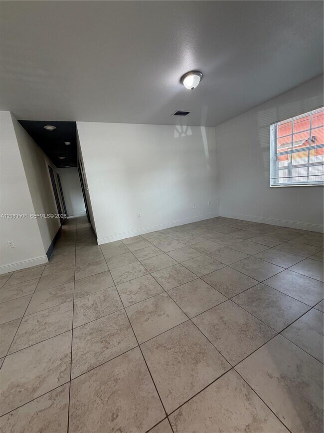 Building Photo - 16400 NW 41st Ave