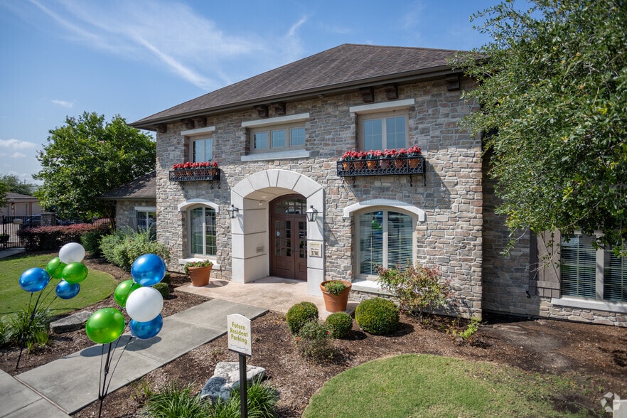 Primary Photo - Cypress Creek Wayside Drive