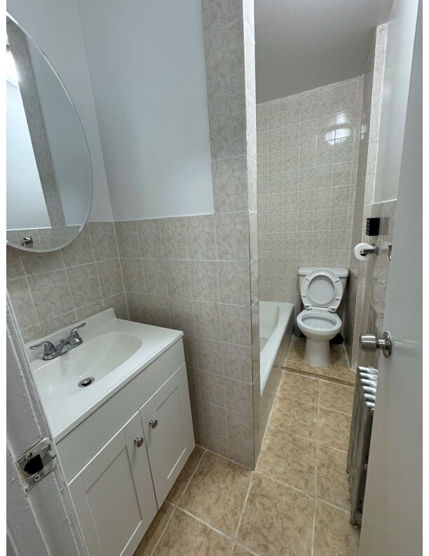 Bathroom - 6865 76th St