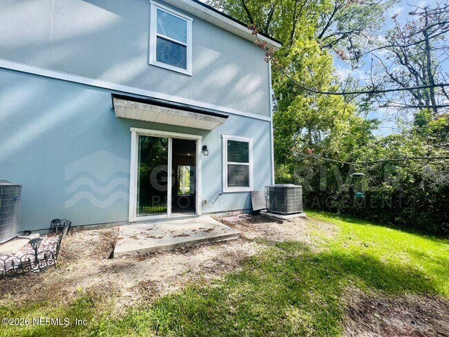 Building Photo - 294 Aralia Ln