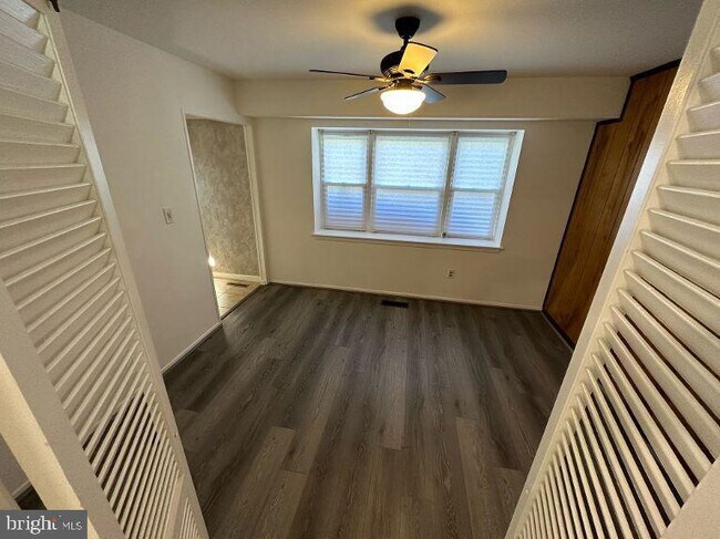 Building Photo - 2901 Tarragon Ln