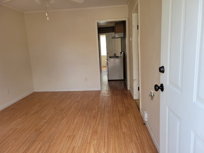 Building Photo - 1516 S M St