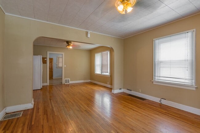 Building Photo - COLLEGE PRE-LEASING