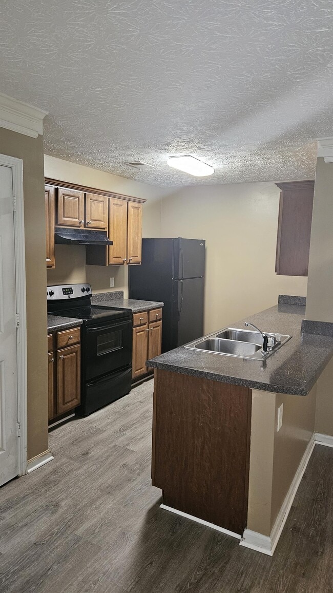 Building Photo - 5612 Union Pointe Dr