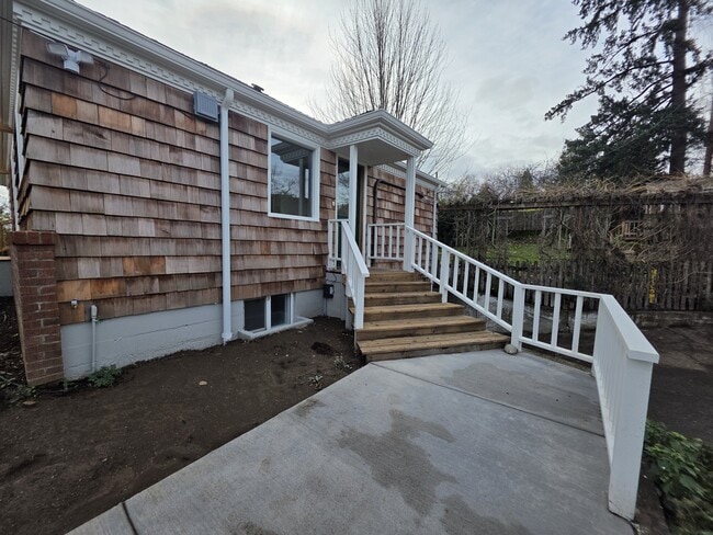 Building Photo - 963 Parkway Dr NW