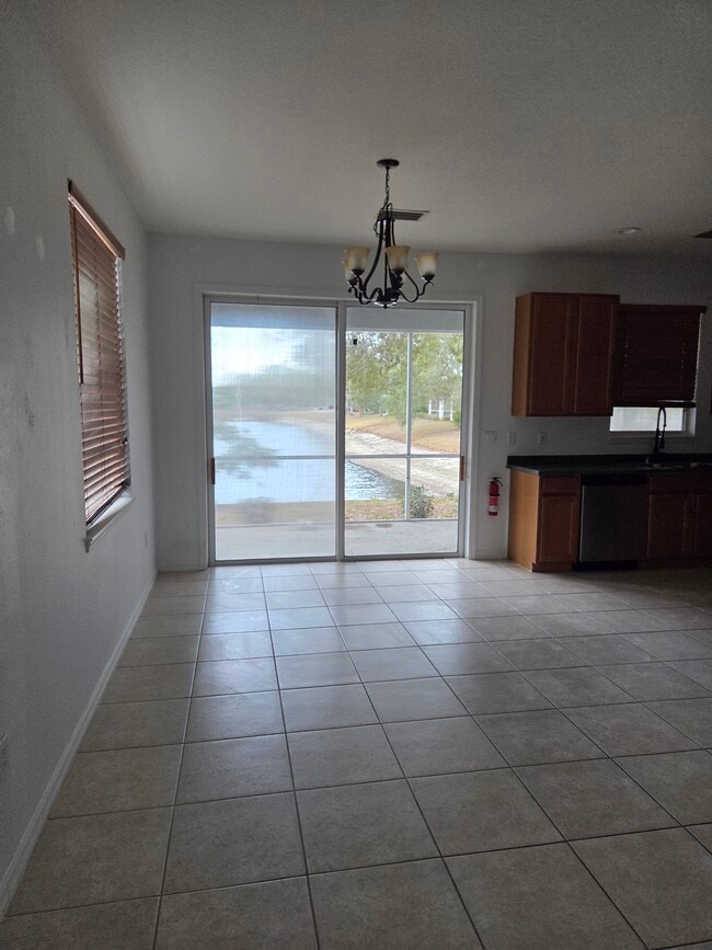 Building Photo - 1462 Daryl Dr