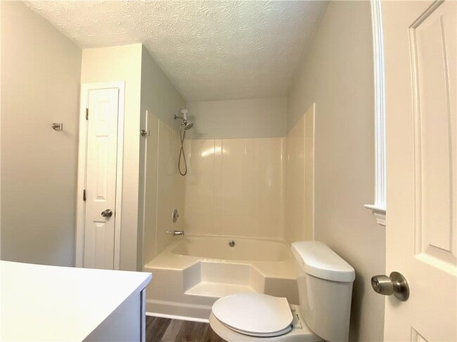 Building Photo - 109 Indian Trail Dr