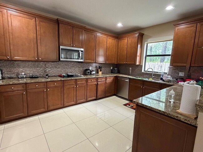 Building Photo - 9855 NW 89th Terrace