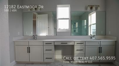 Building Photo - 12182 Eastmoor Dr