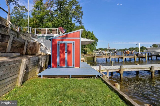 Building Photo - Stunning Waterfront 3bd/2.5ba in Glen Burnie with Deep-water Boat Dock, CAC, Renovated and more!