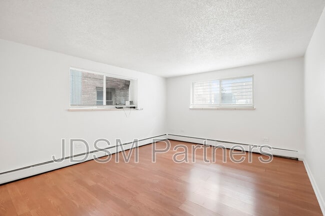Building Photo - 1415 N Pearl St