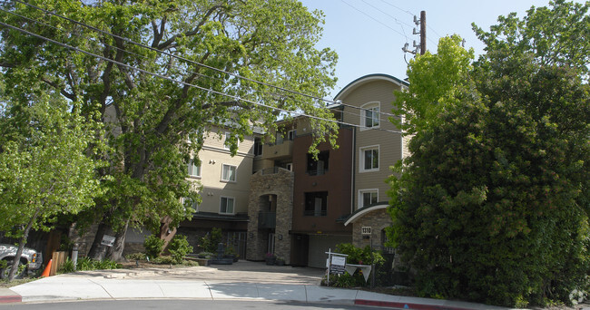 Building Photo - Iron Horse Place