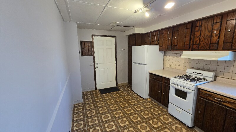 Building Photo - 336 2nd Ave S