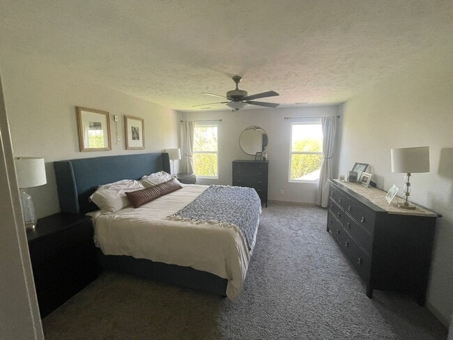 Building Photo - Home For Rent Papillion