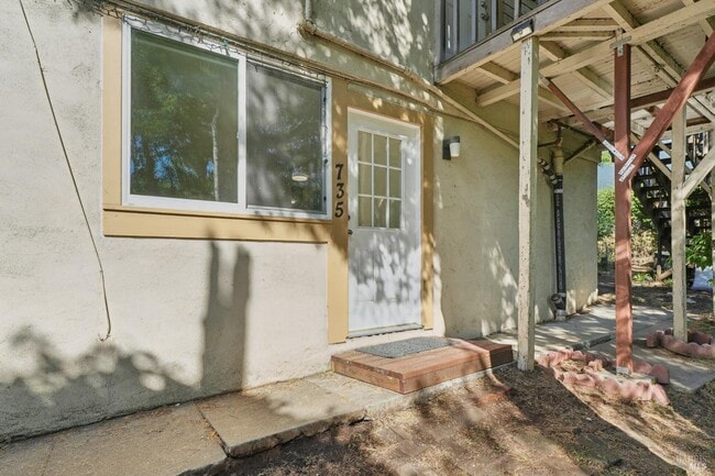 Building Photo - 735 Sir Francis Drake Blvd