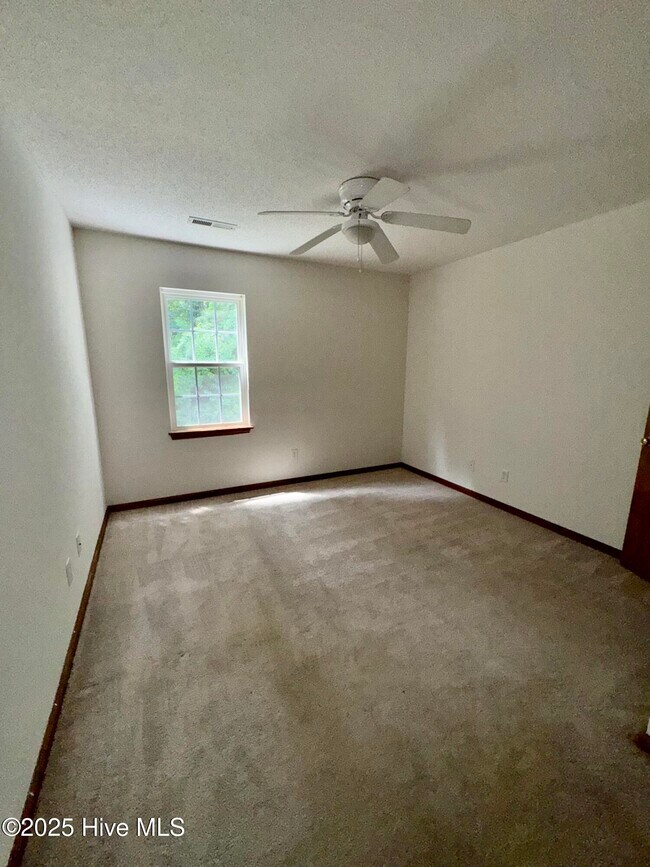 Building Photo - 1118 Brownlea Dr