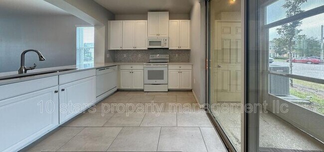 Building Photo - 7031 White Treetop Pl