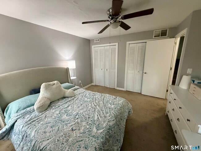 Building Photo - 527 Hilliard St