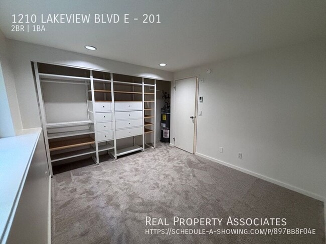 Building Photo - 1210 Lakeview Blvd E