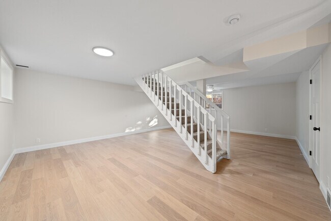 Building Photo - 1018 Bonnie Brae Ln
