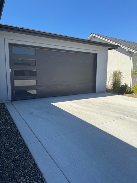 Building Photo - 555 S Proctor Ln