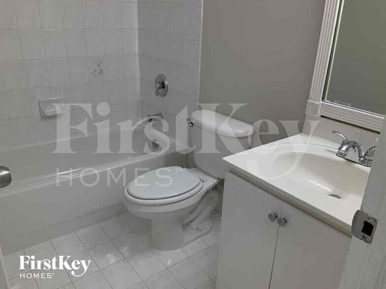 Building Photo - 12964 NW 8th Ln