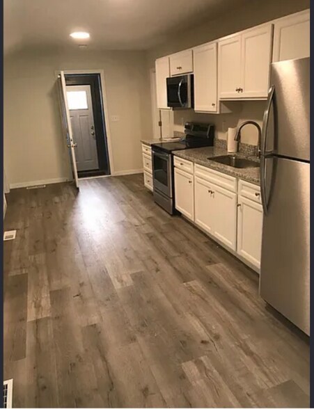 Building Photo - 3 Flagg Rd