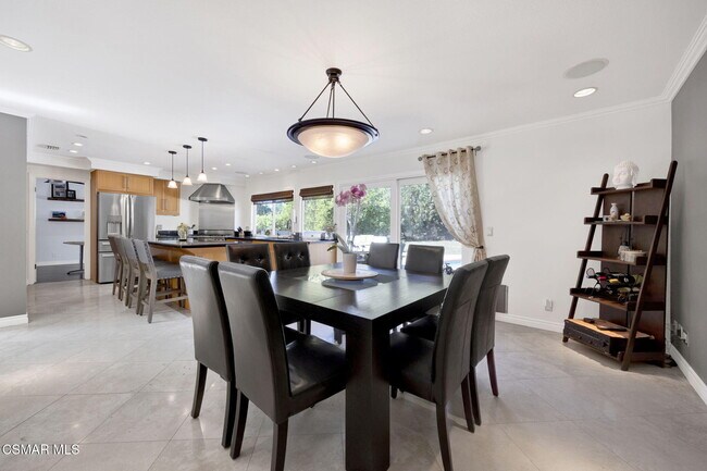 Building Photo - 5315 Cangas Dr