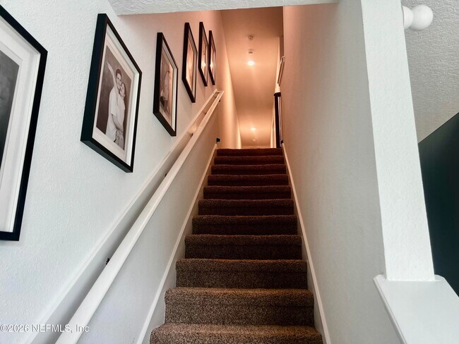 Building Photo - 646 Celtic dr