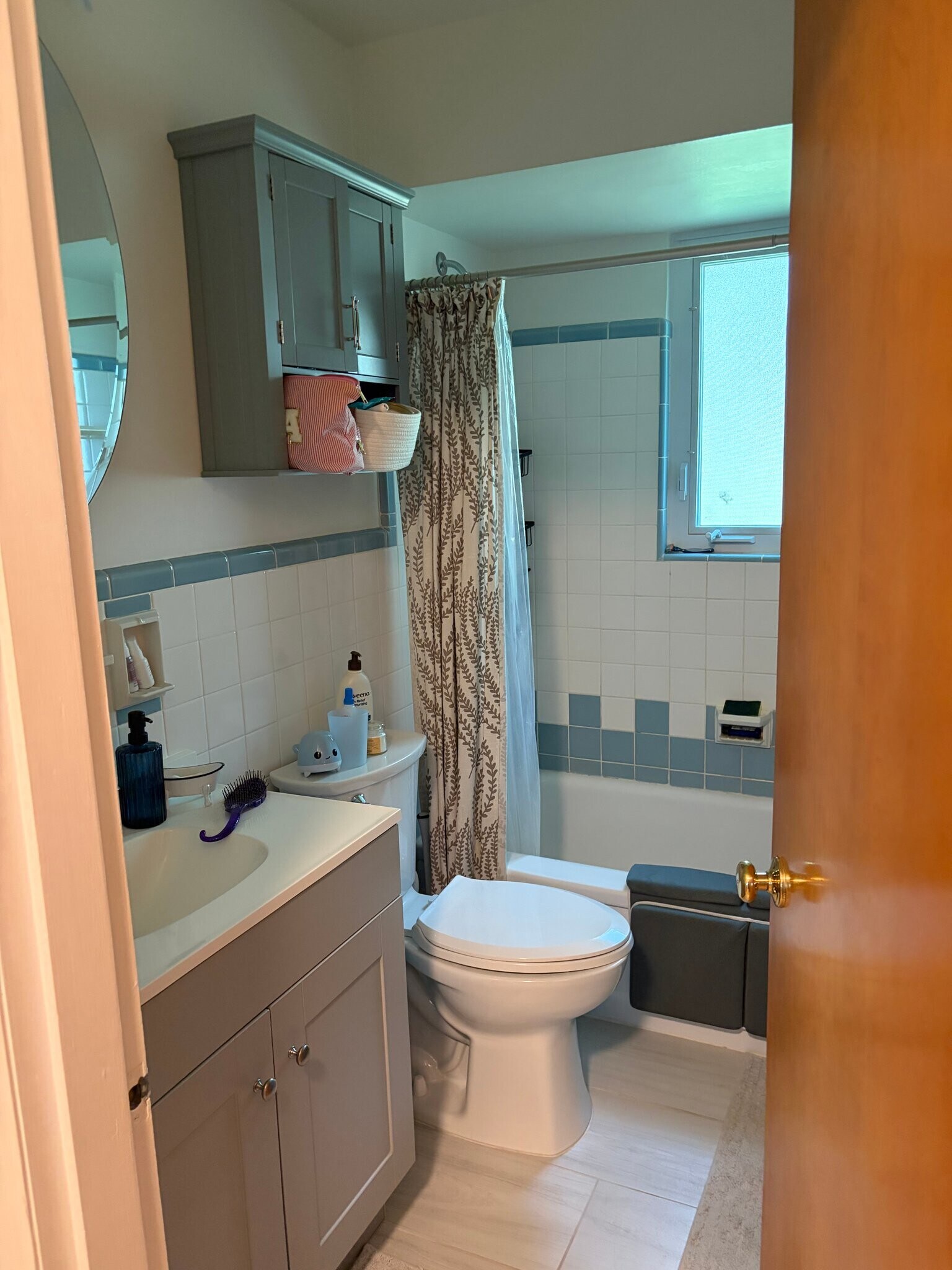 Building Photo - 7252 Thomas Dr