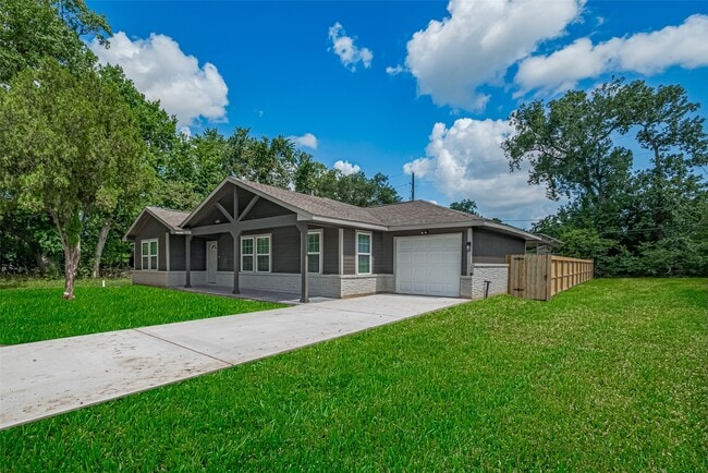 Building Photo - 3514 Fuqua St