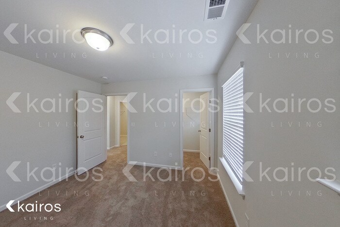 Building Photo - 20 Carrollton Dr