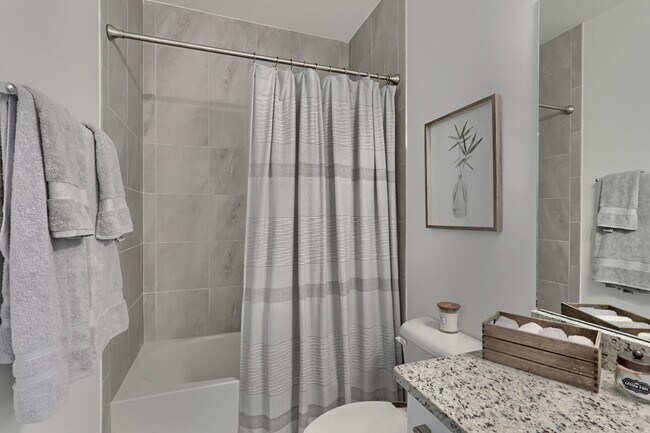 Building Photo - 12937 Trevi Isle