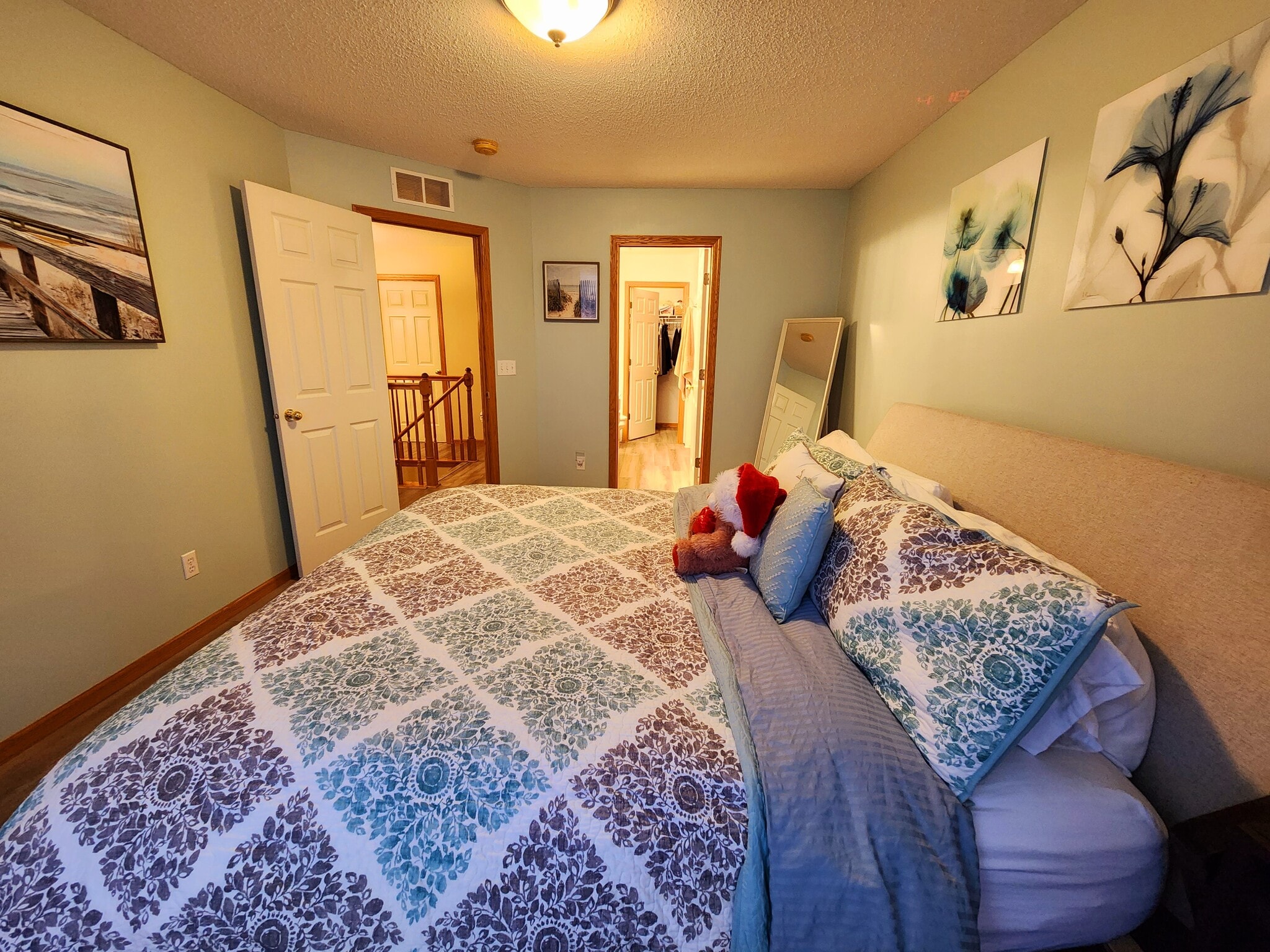 master bedroom - 862 Princeton Ave