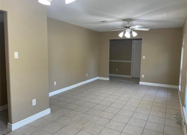 Building Photo - 10902 Sagepark Ln