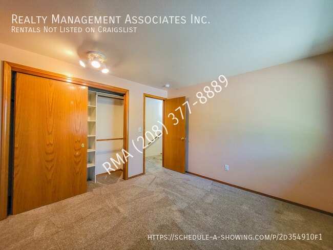 Building Photo - 6843 W Preece Ln