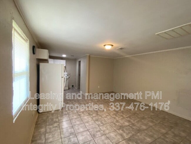 Building Photo - 318 Auburn Dr