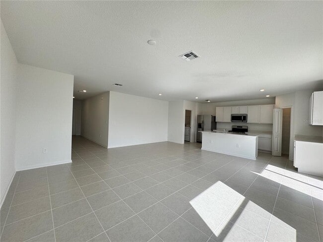 Building Photo - 1946 Sarah St