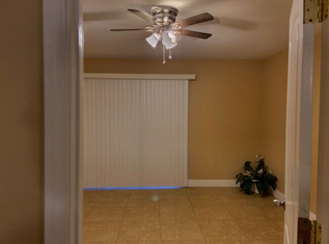 Building Photo - OPEN HOUSE. Friday, May 8th, 2026 open from 4:30pm - 5:30pm Available for Move-in July 1st, 2026....