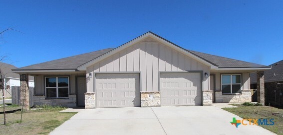 Primary Photo - 134 Wind Ridge Dr