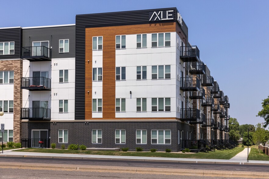 Building Photo - Axle Apartments