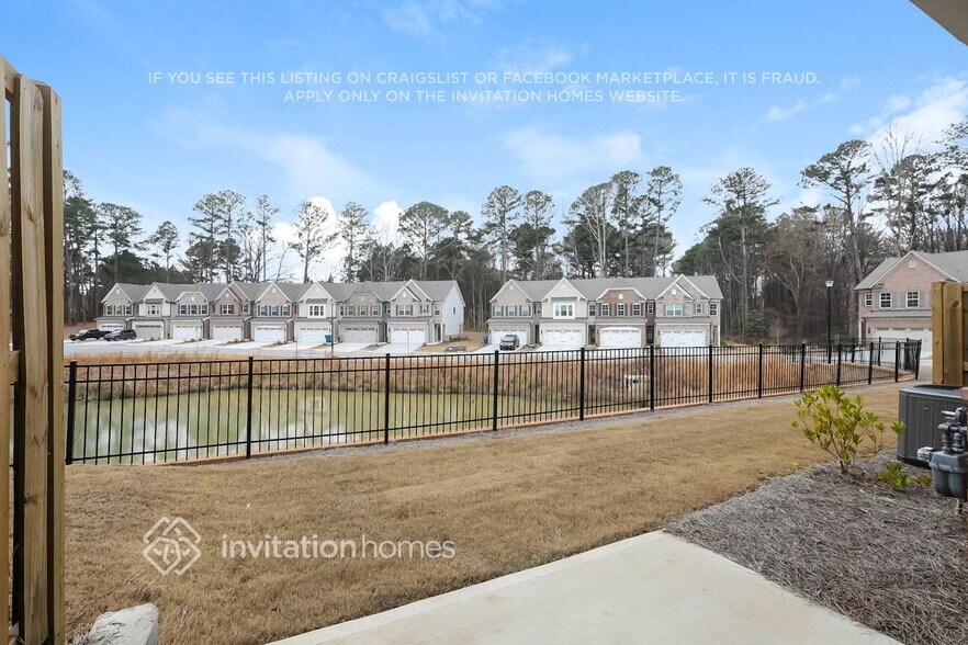 Building Photo - 2832 Wild Santana Wy