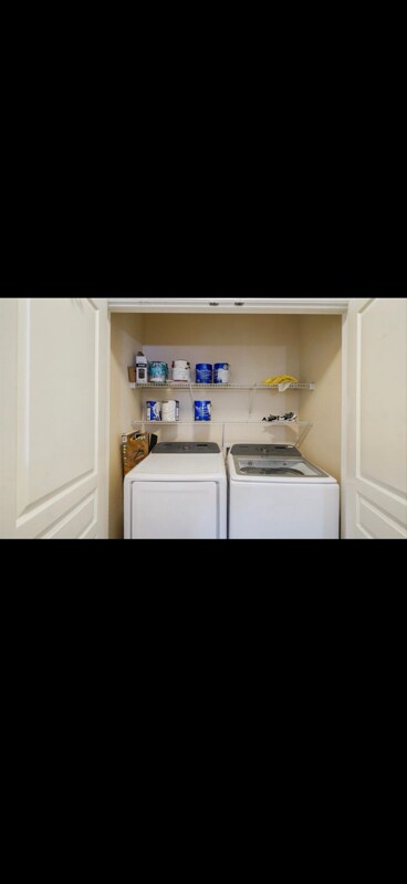 Building Photo - 8290 Gate Pkwy W